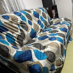 ソファ(傷あり、カバー附属)の画像