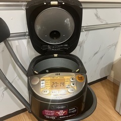 象印 炊飯器5合炊き＆キッチンフックの画像