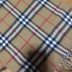 横須賀🆗リユース品バーバリ模様のマフラーの画像