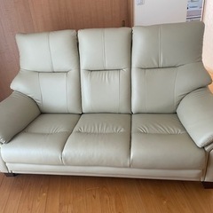 3人掛けフェイクレザーソファ