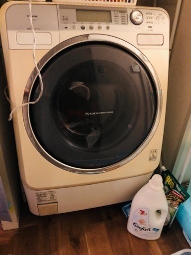 ドラム式洗濯機と洗濯ラック