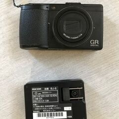 中古】リコー RICOH GR DIGITAL III SDカード(4GB)、充電器付き