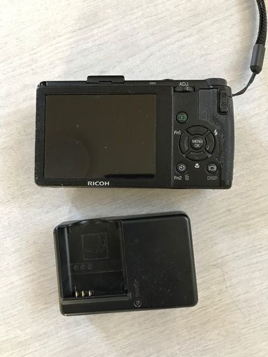 【中古】リコー RICOH GR DIGITAL III SDカード(4GB)、充電器付き