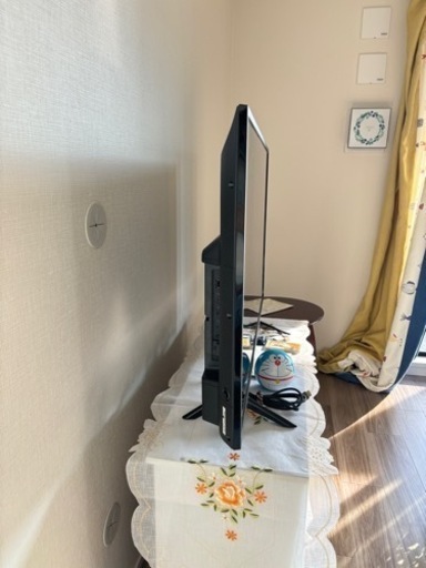 シャープ42V型　液晶テレビ　AQUOS 2T-C42BE1