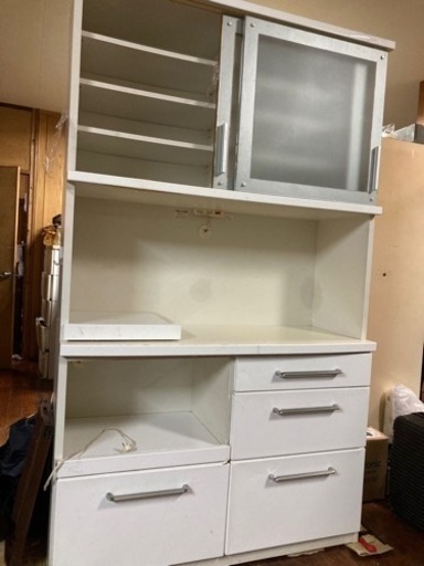 大容量キッチンボード食器棚