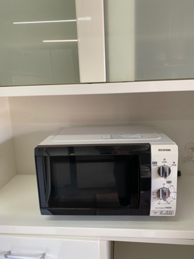 配送可能　保証付き　2019年製　電子レンジ IMB-F184-6-W  18L /60Hz