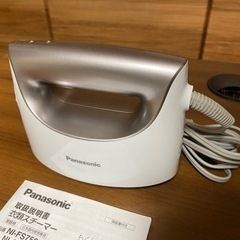 美品　パナソニック　衣類スチーマーの画像