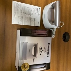 美品　パナソニック　衣類スチーマーの画像