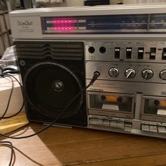 ラジカセ TOSHIBA BomBeat RT-S83の画像