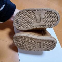 【値下げ】ムートンブーツ13cmの画像