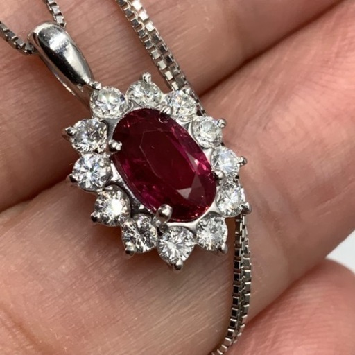 売り切れました。pt900 ルビーペンダント　ネックレス　5.4g R1.6ct D0.53