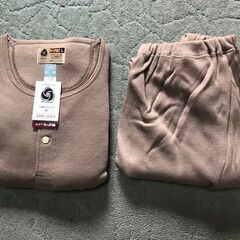 冬物長袖シャツ＋長ズボン下　未使用品