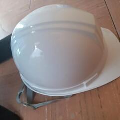 ヘルメット２個で５００円の画像