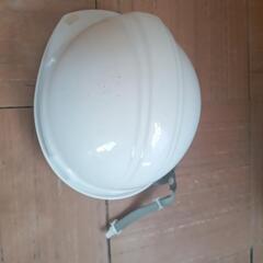 ヘルメット２個で５００円の画像