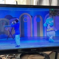 064  シャープ　AQUOS 19インチテレビ　LC-19K40 2017年製の画像