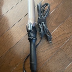 【新品未使用】お得！ヘアアイロン　AGETSUYA