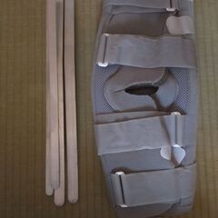 ニースプリント/伸展タイプ　膝関節固定帯の画像