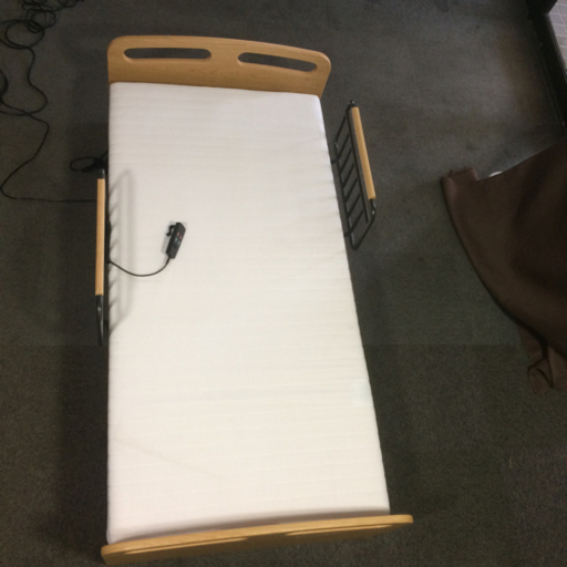 △ 【迎春SALE】 　ニトリ 電動シングルベッドフレーム+ マットレス 2モーター 動作確認済み