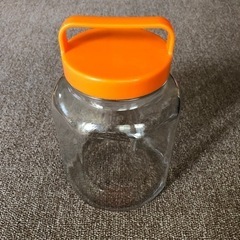 157.八角形保存瓶
