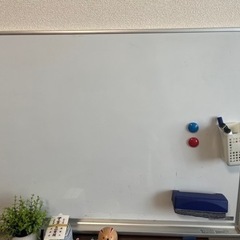 コクヨ　ホワイトボード　61✖️90 キャスター無