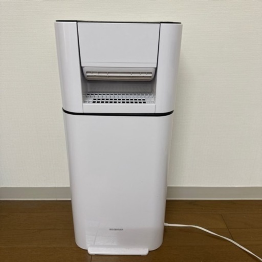 【便利】サーキュレータ付き除湿機【引越につきお譲りします】
