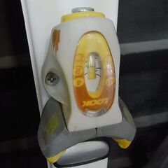 セール中につき、通常特価3,278円より半額の1,639円!　【8】KAZAMA　カザマ　 SPAX 3J　ジュニアスキー　130㎝　ビンディング付き　イエロー　子供スキー　スキー板　ウィンタースポーツの画像