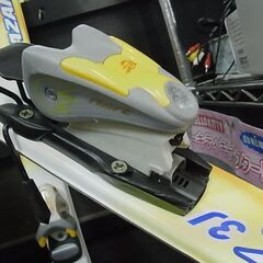 セール中につき、通常特価3,278円より半額の1,639円!　【8】KAZAMA　カザマ　 SPAX 3J　ジュニアスキー　130㎝　ビンディング付き　イエロー　子供スキー　スキー板　ウィンタースポーツの画像