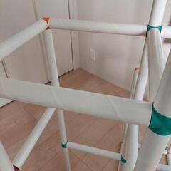 白いわんぱくジムの画像