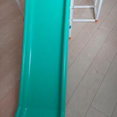 白いわんぱくジムの画像