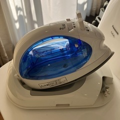 ［引き渡し相手確定］アイロン　Panasonic CaRuRu