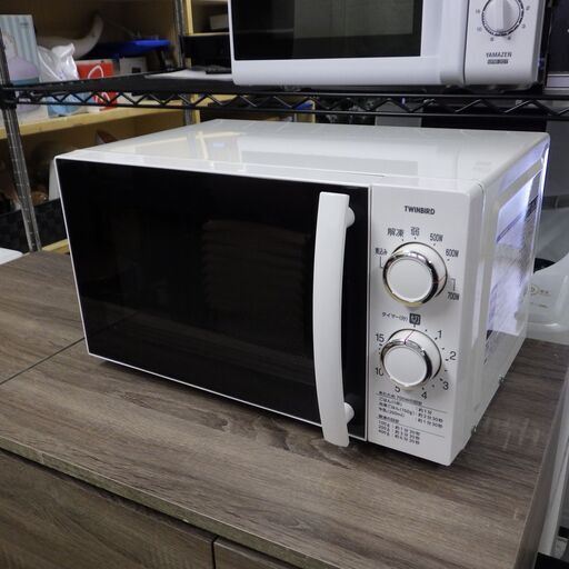 2016年製 TWINBIRD 電子レンジ 配達設置対応/1カ月保証 DR-D429 700W 50Hz専用 (ツインバード)