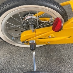 自転車(補助輪付き)の画像