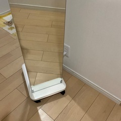 全身ミラーの画像
