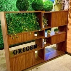 【観葉植物付】オシャレ収納棚・間仕切り