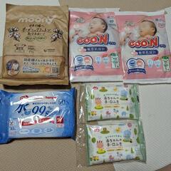 新生児オムツなど。
