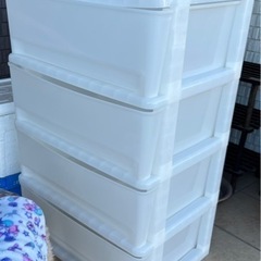 衣装収納チェストの画像