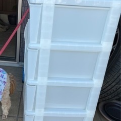 衣装収納チェストの画像