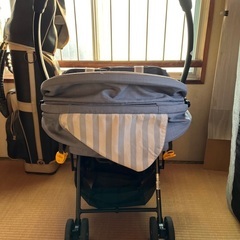 ベビーカー(Combi コンビ メチャカルハンディ)の画像