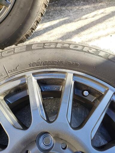 セレナC27型  195/65R15 スタッドレスタイヤ&アルミホイール付