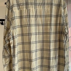 【H&M】レギュラーフィット長袖シャツ（Ｌサイズ）の画像