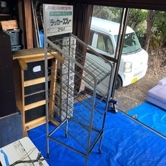 【売却済】缶スプレー収納ラック