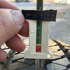 ジムニーシェラ純正タイヤの画像
