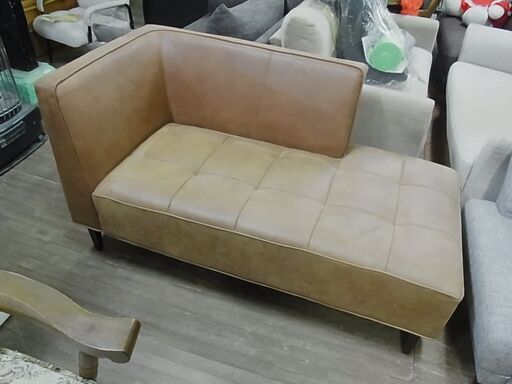 セール中につき、通常特価32,978円より20％引きの26,382円!　　COMFORM　コンフォーム　トリム2　TrimⅡ　2人掛け片肘ソファ　レザーテックス　右肘