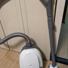 掃除機　紙パック式　アイリスオーヤマ