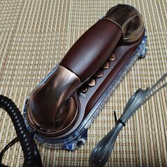 【新品】アンティーク調の固定電話機【未使用】