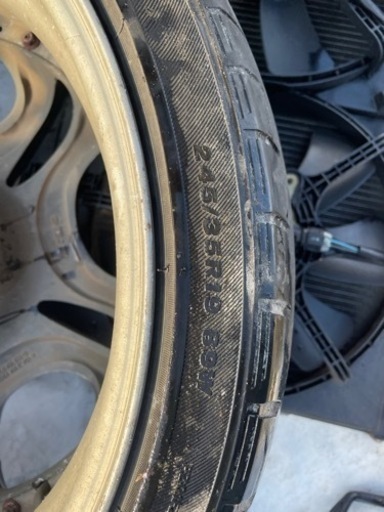 LOWENHERT TIRE Wheels ?