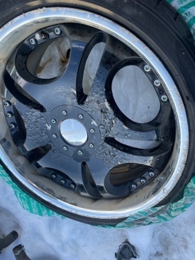 LOWENHERT TIRE Wheels ?