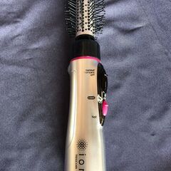 TESCOM マイナスイオンカールドライヤー TIC720　３００円