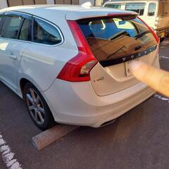 現車確認希望が多い為一時受付中止　ボルボ　V60 の画像