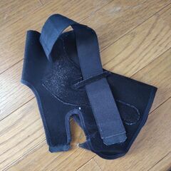 6◯右足首サポーターの画像